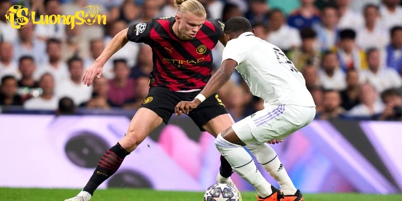 Real Vs Man City 20/02 - LuongSon TV Dự Đoán Kết Quả Bất Ngờ 4 Real vs Man City – Trận đại chiến rực lửa tại Champions League!