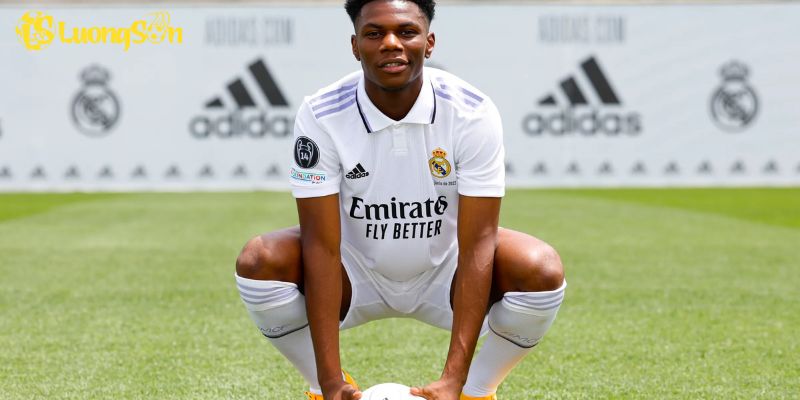 Aurélien Tchouaméni Trở Lại Mạnh Mẽ Khẳng Định Vị Thế Tại Real 4 Vai trò không thể thiếu của Aurélien Tchouaméni tại Real